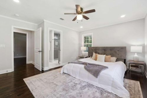 2022 Deren Way, Atlanta GA  30345-3710 exterior