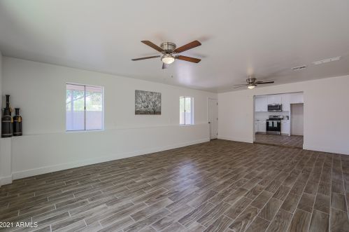 837 El Caminito Dr, Phoenix AZ 85051-9114 exterior