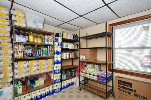 98 Kenberma Rd, Worcester MA 01604-5308 exterior