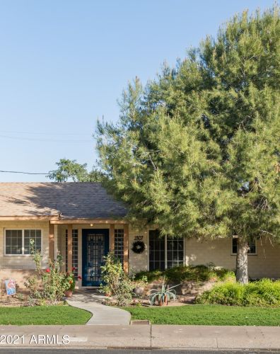 2807 11 Ave, Phoenix AZ 85021-7111 exterior