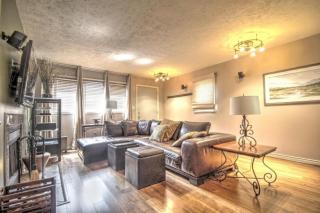 600 Ledgeview Park Dr, Louisville KY  40206-2887 exterior