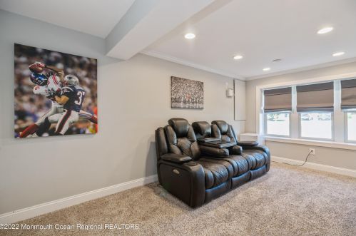 41 Holly Dr, West Deptford NJ 08096-3317 exterior