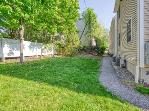 39 Shelby St, Worcester MA 01605-5038 exterior