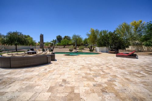 4637 Cholla St, Phoenix AZ 85029-3800 exterior