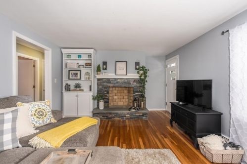 88 Standish St, Worcester MA 01604-3233 exterior