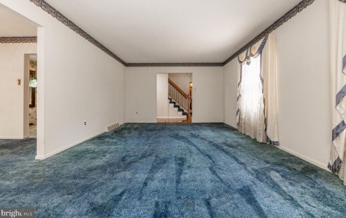 605 Chestnut Ave, West Deptford NJ 08097-1603 exterior