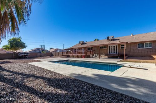 18739 30th St, Phoenix AZ  85050-3409 exterior