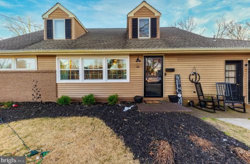 20 Beech Pl, West Deptford NJ 08096-3301 exterior