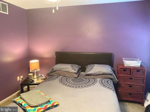 112 Talon Ln, West Deptford NJ 08093-2322 exterior