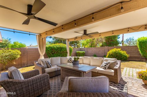 2029 Angela Dr, Phoenix AZ 85032-2351 exterior