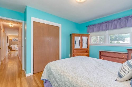 22 Glenwood Dr, Lawrence MA 01843-3001 exterior