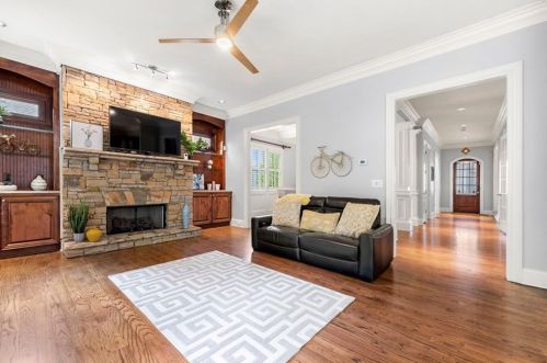 1789 Buckhead Vly Ln, Atlanta GA 30324-2795 exterior