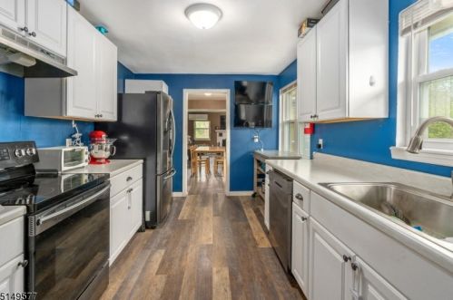 326 Riegelsville Rd, Milford NJ 08848-1892 exterior