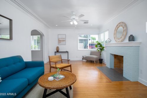 1242 Edgemont Ave, Phoenix AZ 85035-1735 exterior