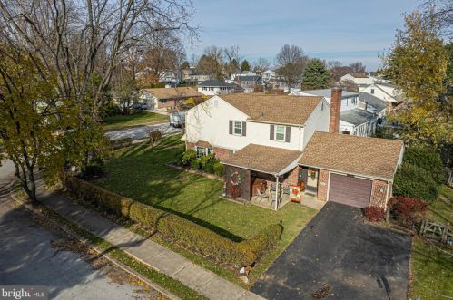 50 Kenalcon Dr, Phoenixville, PA 19460-4524