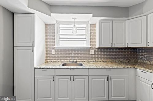 213 Berkley Rd, West Deptford NJ 08066-1503 exterior