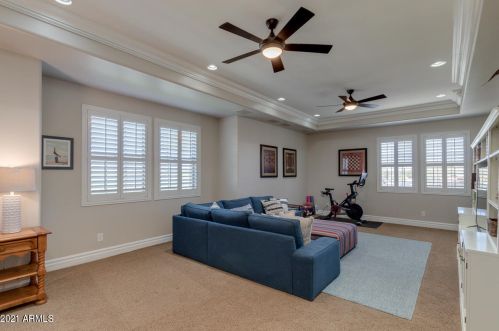 1465 Caribbean Ln, Phoenix AZ 85023-6792 exterior