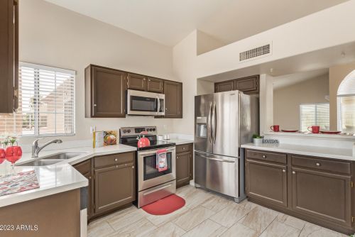 4354 Chuckwalla Cyn, Phoenix AZ  85044-6131 exterior