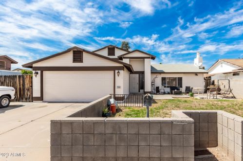 2618 60th Dr, Phoenix, AZ 85035-1637