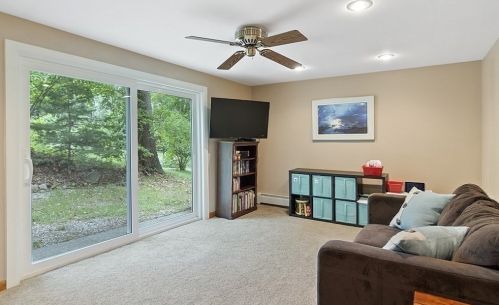 176 Woodland Rd, Southborough MA  01772-2035 exterior