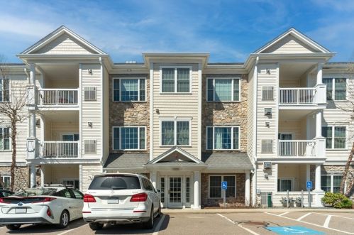 1302 Davenport Ave, Canton, MA 02021-1044