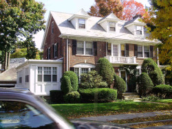 460 Waverley Ave, Newton, MA 02459-1246