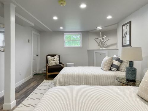 14 Hodgkins Rd, Rockport MA  01966-2004 exterior