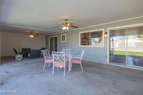 6932 Beatrice St, Phoenix AZ 85043-2397 exterior