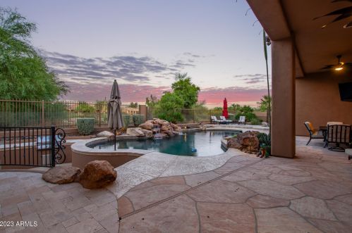 22843 54th St, Phoenix AZ  85054-7199 exterior