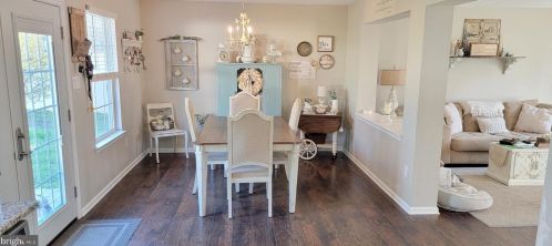 104 Talon Ln, West Deptford NJ 08093-2323 exterior