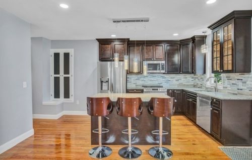 40 Roundy St, Beverly MA  01915-3213 exterior