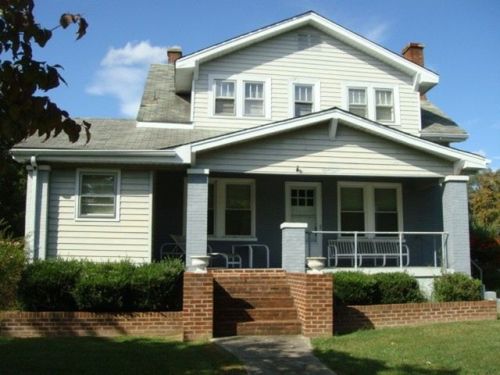 1216 Monterey Rd, Roanoke VA  24019-5826 exterior