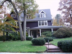 77 Kirkstall Rd, Newton, MA 02460-2244