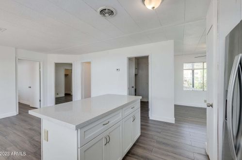 13014 19th Way, Phoenix AZ  85022-5017 exterior