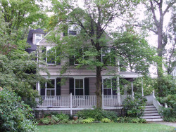 41 Hancock St, Newton, MA 02466-2308
