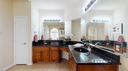 1003 Butterfly Ln, Richmond TX 77469-5080 exterior