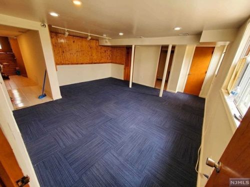 20 Midland Ave, Kearny NJ 07032-2783 exterior