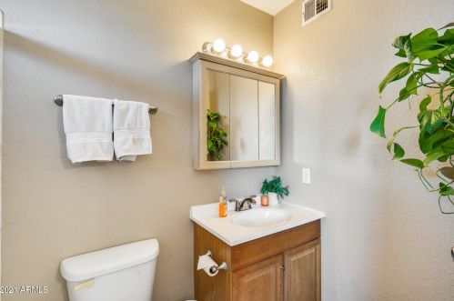 19408 5 Dr, Phoenix AZ 85027-4405 exterior