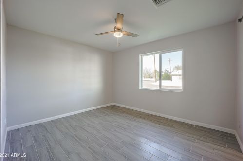 501 El Camino Dr, Phoenix AZ 85051-4627 exterior