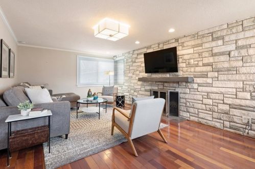 10 Kensington Ave, Newton MA 02465-1314 exterior