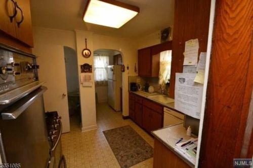 34 May St, Belleville NJ 07109-1711 exterior