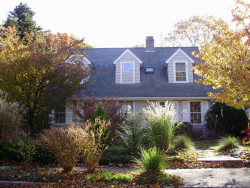 20 Manchester Rd, Newton, MA 02461-1121