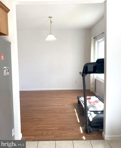 729 Schiller Ave, Trenton NJ 08610-6029 exterior