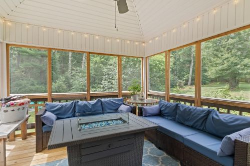 37 Howard Dr, Plymouth MA 02360-4272 exterior