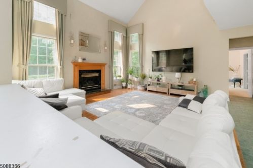 9 Tuscany Dr, Jackson Twp NJ  08527-3169 exterior