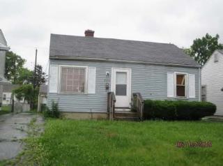 2662 Azelda St, Columbus, OH 43211-1126