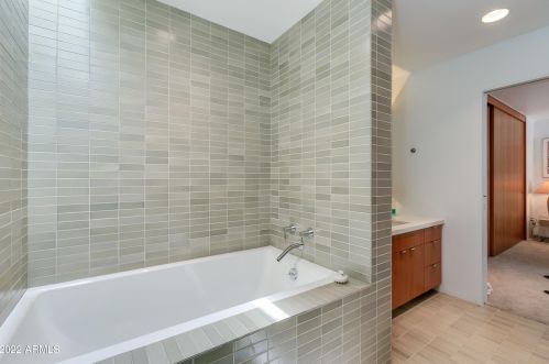 4658 40 St, Phoenix AZ 85040-2918 exterior