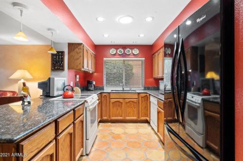 10632 11th St, Phoenix AZ 85020-1180 exterior