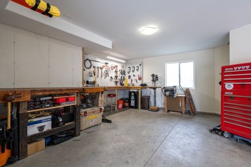 23 Russellville Rd, Montgomery MA 01085-1187 exterior