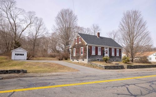 175 Walker St, Taunton, MA 02780-2145